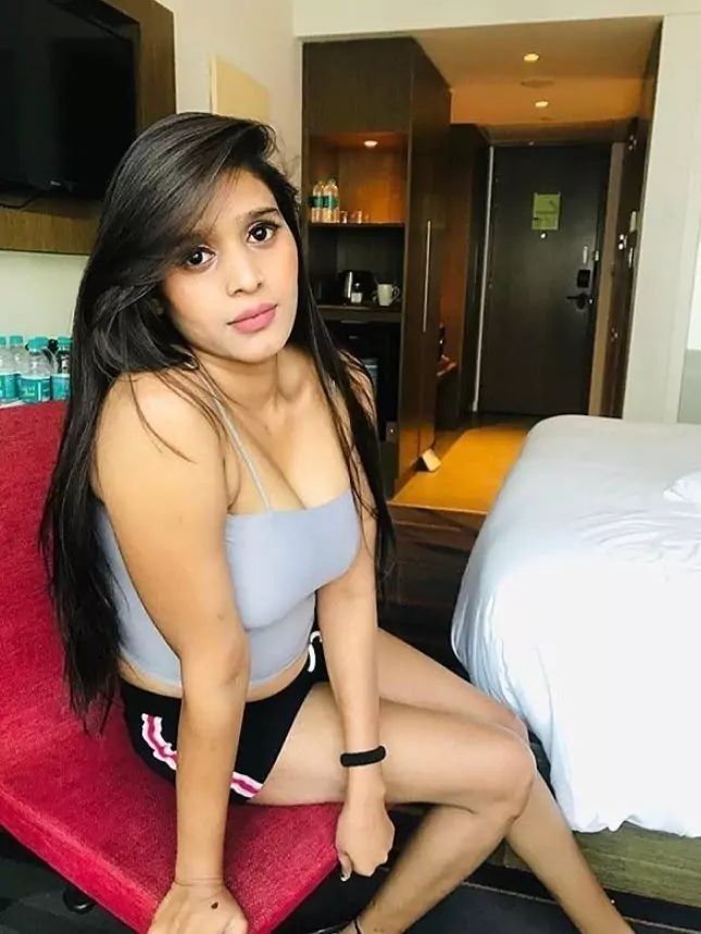 कॉल गर्ल्स सर्विस  येल्लांडु